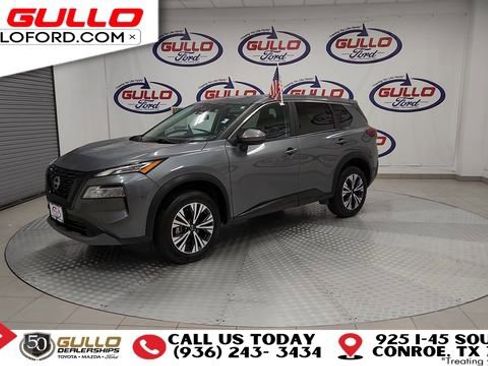 Used 2023 Nissan Rogue SV image 4