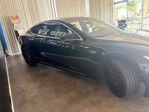 Used 2016 Tesla Model S 90D AWD/4WD image 8