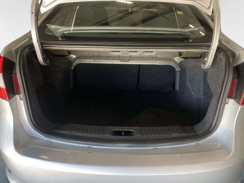 Used 2012 Ford Fiesta SE FWD image 25