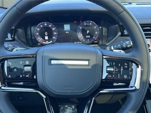 New 2026 Land Rover Range Rover Velar Dynamic SE image 32