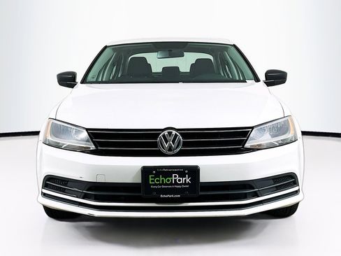 Used 2015 Volkswagen Jetta S FWD image 2