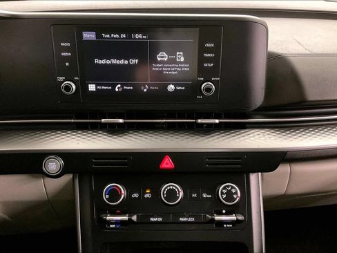 Used 2022 Kia Carnival LX w/ Paint Protection Package FWD image 36