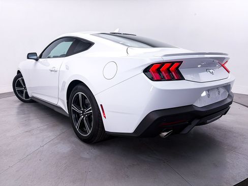 Used 2025 Ford Mustang Premium RWD image 3