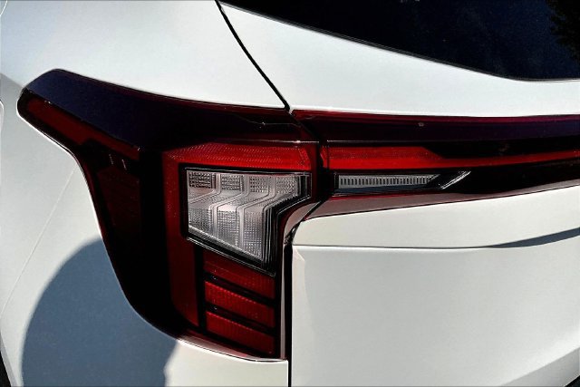 Certified 2024 Kia Seltos S FWD image 23