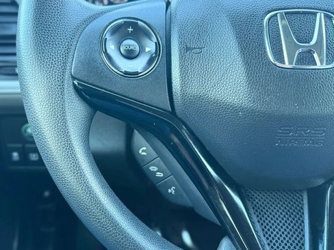 Used 2016 Honda HR-V LX image 12