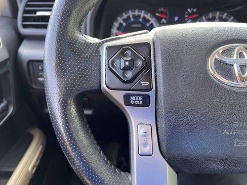 Used 2017 Toyota 4Runner Limited image 19