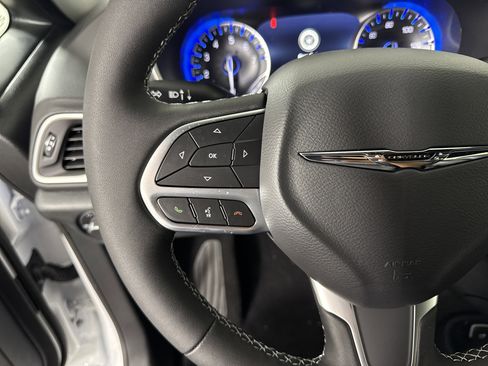 New 2026 Chrysler Voyager LX FWD image 17