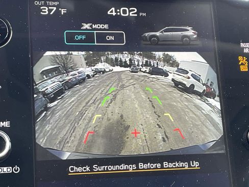 Used 2025 Subaru Outback Premium image 23