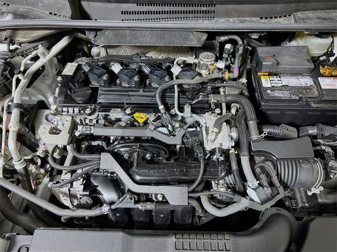 Certified 2021 Toyota Corolla XSE image 27