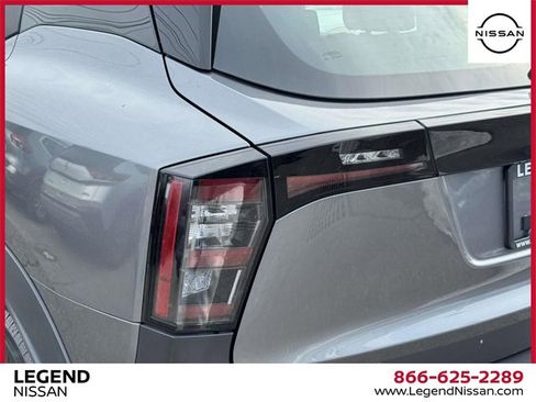 Certified 2025 Nissan Kicks S image 11