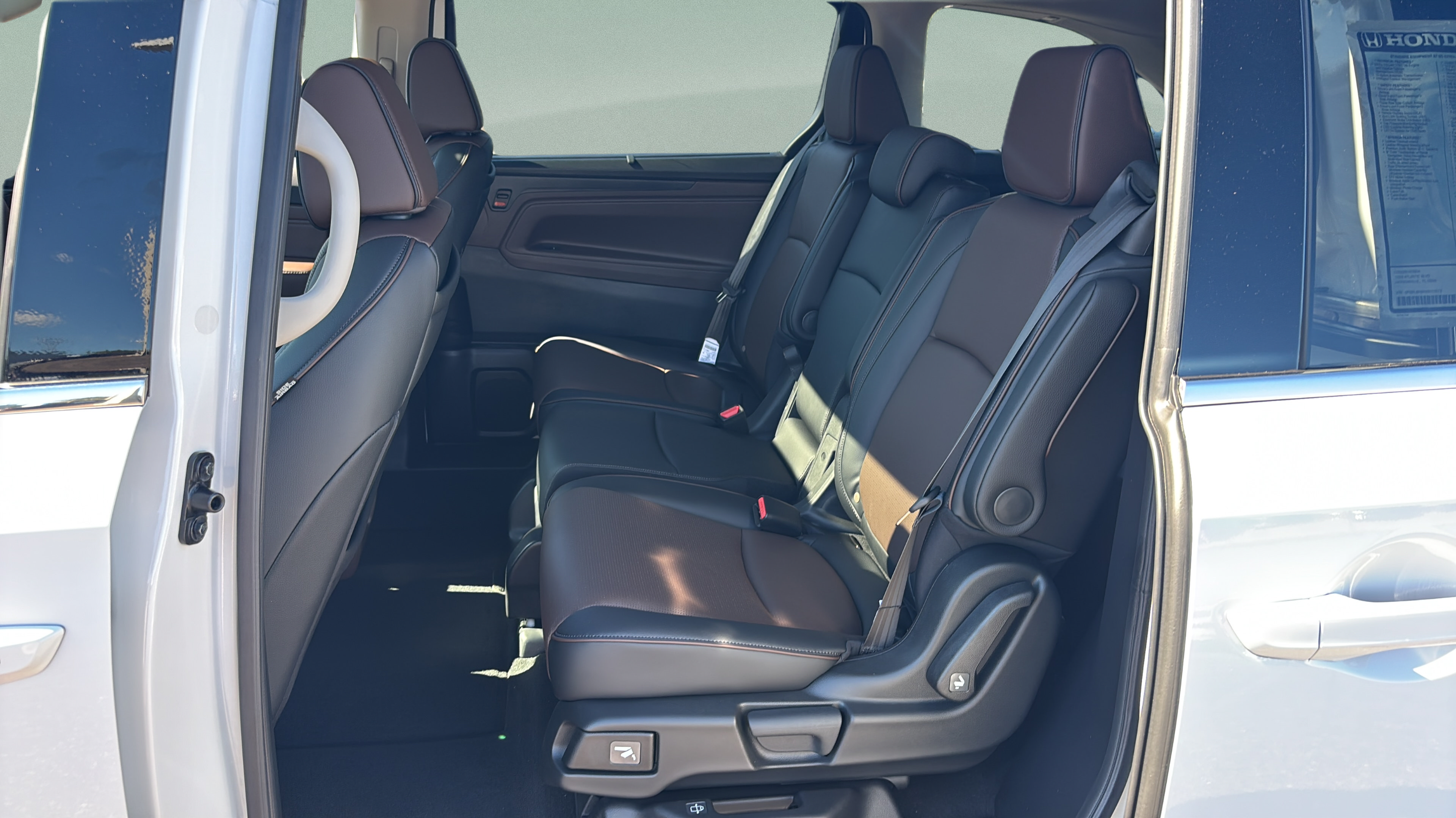 New 2027 Honda Odyssey Elite image 11