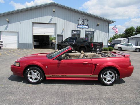 Used 2002 Ford Mustang Premium RWD image 23