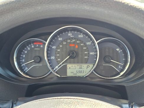Used 2015 Toyota Corolla LE FWD image 19