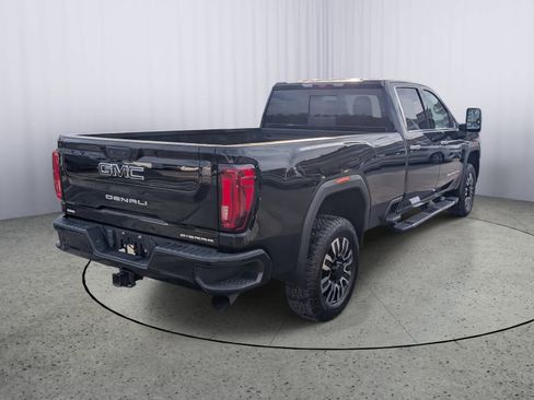 Used 2020 GMC Sierra 3500 Denali w/ Denali Ultimate Package image 3