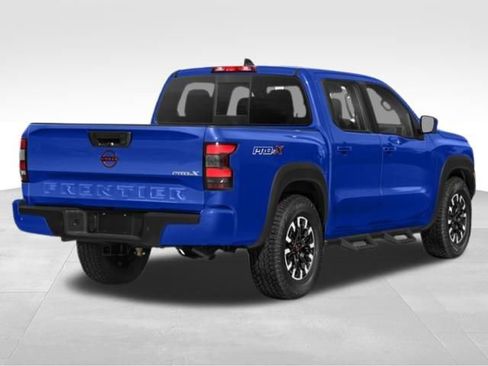 Used 2024 Nissan Frontier PRO-4X w/ Pro Convenience Package image 2