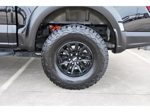 Used 2025 Ford F150 Raptor AWD/4WD image 33
