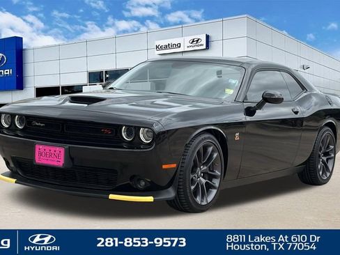 Used 2023 Dodge Challenger R/T Scat Pack RWD image 3
