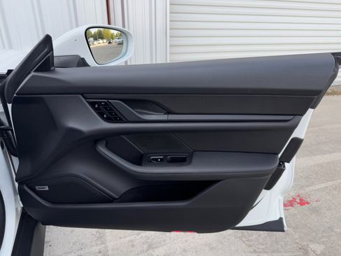 Used 2020 Porsche Taycan 4S w/ Premium Package image 50