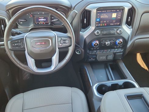 Used 2021 GMC Sierra 2500 SLT w/ SLT Premium Package AWD/4WD image 12