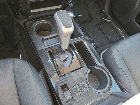 Used 2024 Toyota 4Runner TRD Off-Road Premium image 31