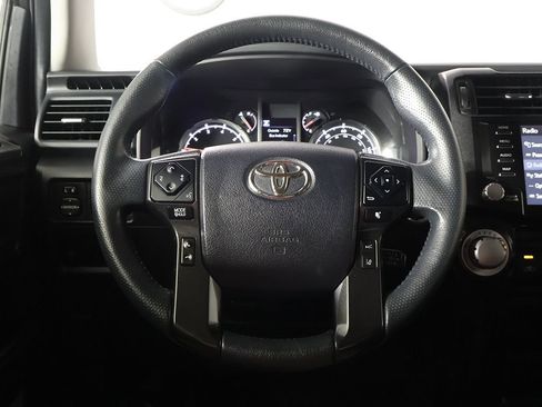 Used 2021 Toyota 4Runner Venture w/ Moonroof Package AWD/4WD image 36