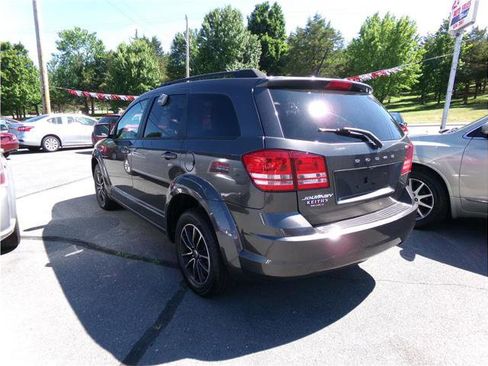 Used 2018 Dodge Journey SE w/ Blacktop Package image 15