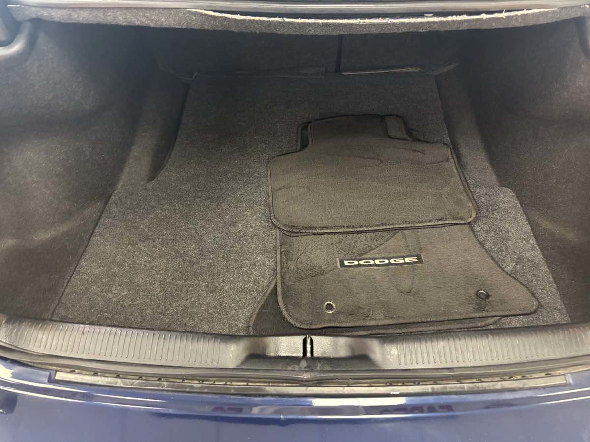 Used 2015 Dodge Charger SE w/ Sport Appearance Group RWD image 23