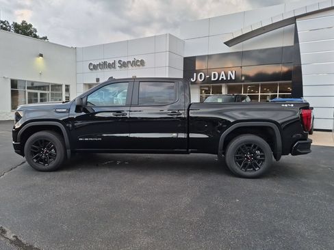New 2026 GMC Sierra 1500 Pro w/ Graphite Edition AWD/4WD image 13