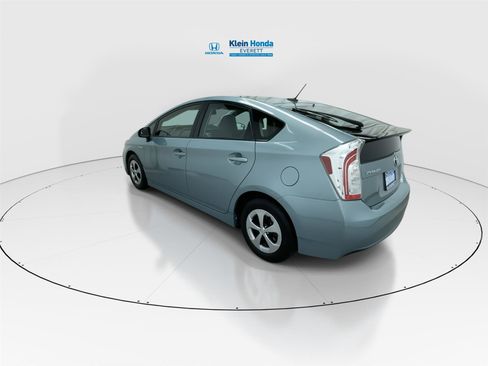 Used 2015 Toyota Prius Three w/ Solar Roof Package image 8