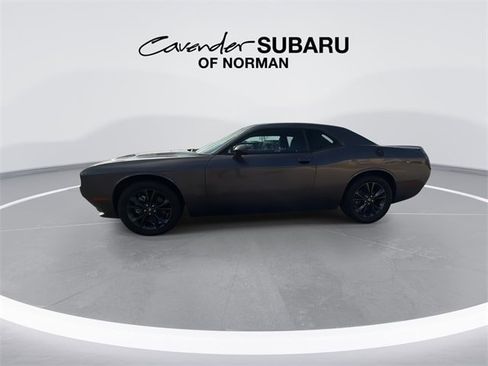 Used 2022 Dodge Challenger SXT w/ Blacktop Package image 5