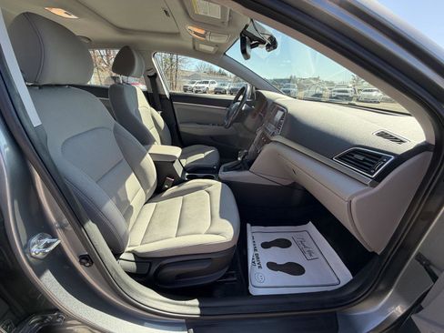 Used 2018 Hyundai Elantra Value Edition image 25
