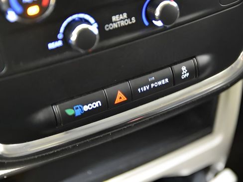 Used 2017 Dodge Grand Caravan SE w/ Power Window Group image 30