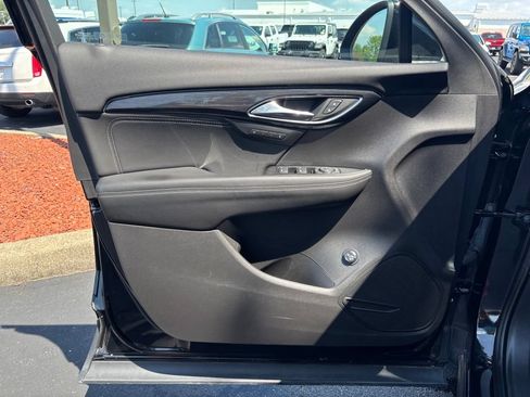 Used 2023 Buick Envision Essence AWD/4WD image 12