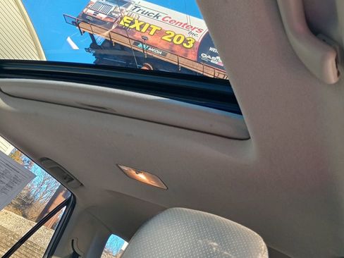 Used 2011 Toyota 4Runner SR5 image 17