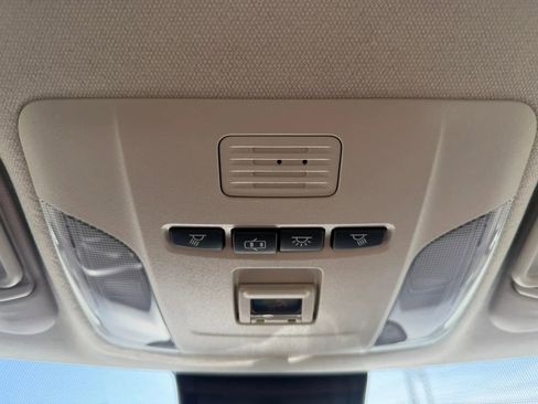 Used 2022 Toyota Corolla LE FWD image 21