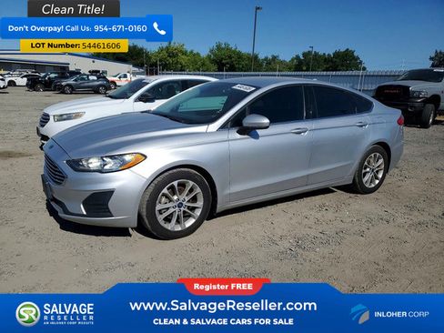 Used 2019 Ford Fusion SE FWD image 1