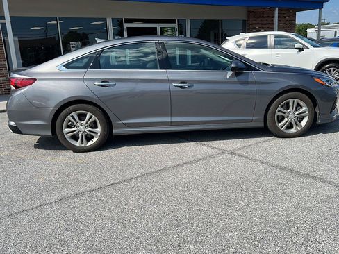 Used 2018 Hyundai Sonata Limited w/ Limited Ultimate Package 03 FWD image 6