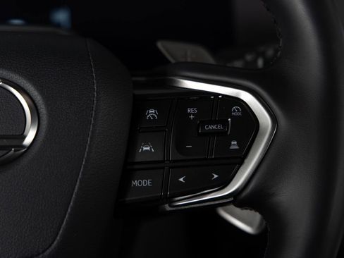 Used 2024 Lexus GX 550 w/ Accessory Package (2T) image 34