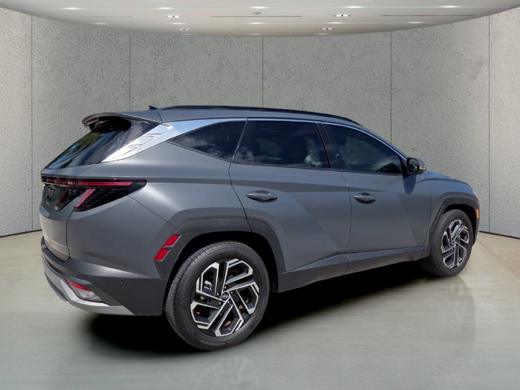 Used 2025 Hyundai Tucson Limited FWD image 5