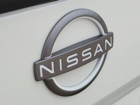 Certified 2025 Nissan Frontier SV AWD/4WD image 8