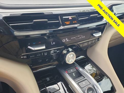 Certified 2024 Acura MDX w/ Technology Package FWD image 32