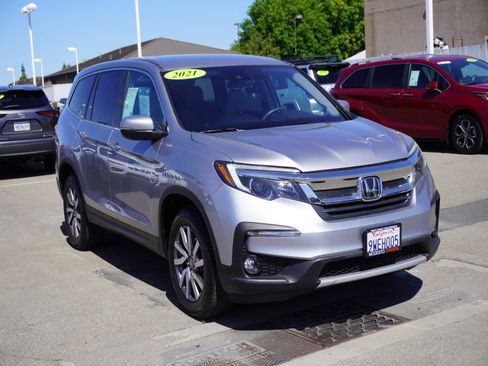 Used 2021 Honda Pilot EX image 1