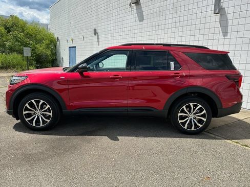 New 2026 Ford Explorer ST-Line AWD/4WD image 2