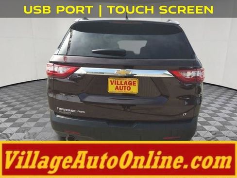 Used 2021 Chevrolet Traverse LT image 3