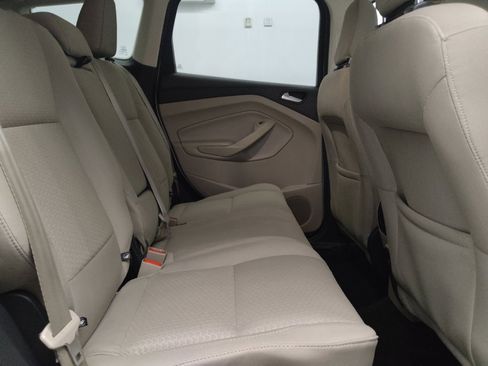 Used 2018 Ford Escape SE FWD image 19