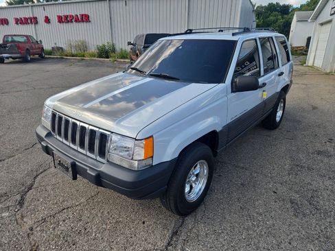 Used 1996 Jeep Grand Cherokee Laredo AWD/4WD image 4