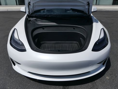 Used 2022 Tesla Model 3 Long Range AWD/4WD image 27