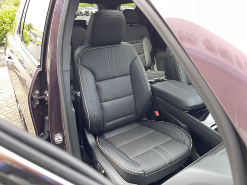 Used 2025 Chevrolet Traverse High Country w/ LPO, Floor Liner Package AWD/4WD image 36