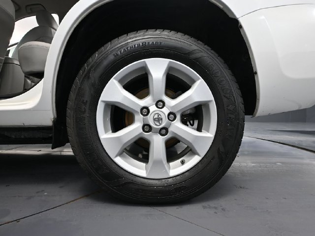 Used 2012 Toyota RAV4 EV FWD image 9