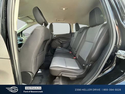 Used 2018 Ford Escape SE FWD image 19